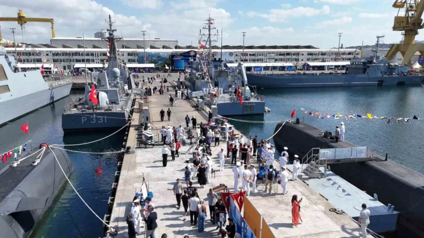 TEKNOFEST Mavi Vatan sona erdi: Bayraktar ve Tatlıoğlu'ndan güçlü mesajlar