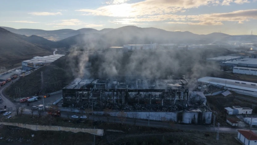 Yanan fabrikanın son hali böyle görüntülendi! İşte detaylar..