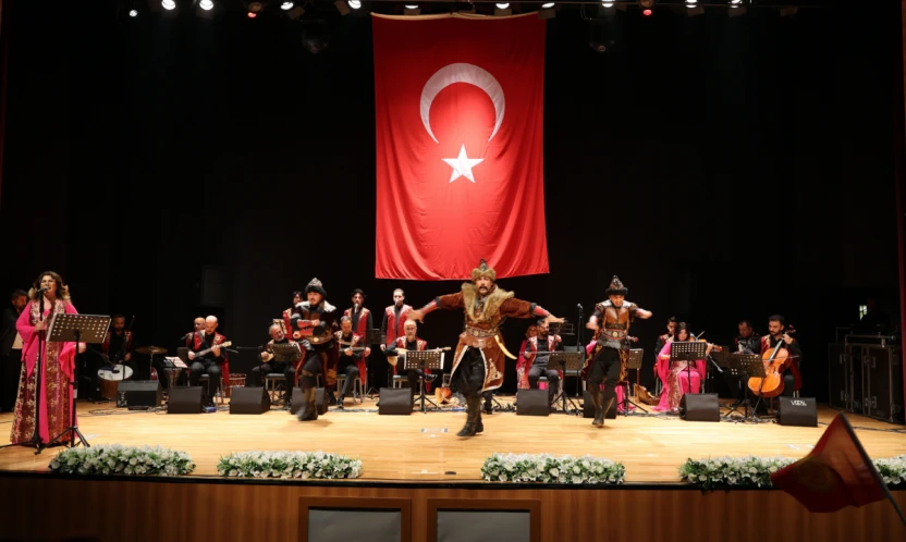 14 Ülkeden 54 Yazarın Katıldığı Kültür Şöleni Konserle Bitti