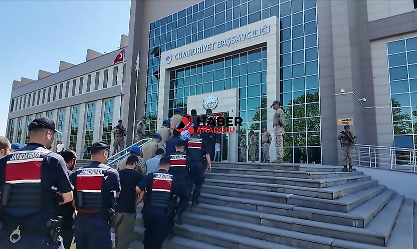 28 ilde DEAŞ operasyonu: 83 şüpheli gözaltında