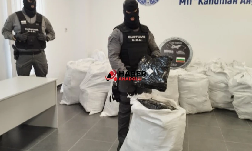 739 kilo esrar sınırda yakalandı