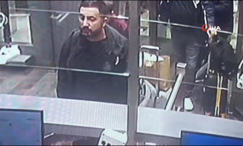 Adliye Hırsızları Havalimanında Görüntülendi