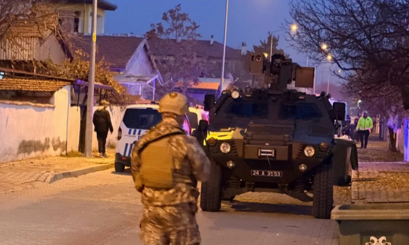 Erzincan'da Baba ve Oğlu Evde Ölü Bulundu