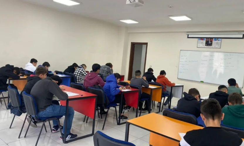 KAYMEK'ten Sınavlara Hazırlanan Öğrencilere Kapsamlı Eğitim Desteği