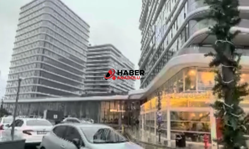 Siteye bırakılan kargo paketi patladı: 2 yaralı